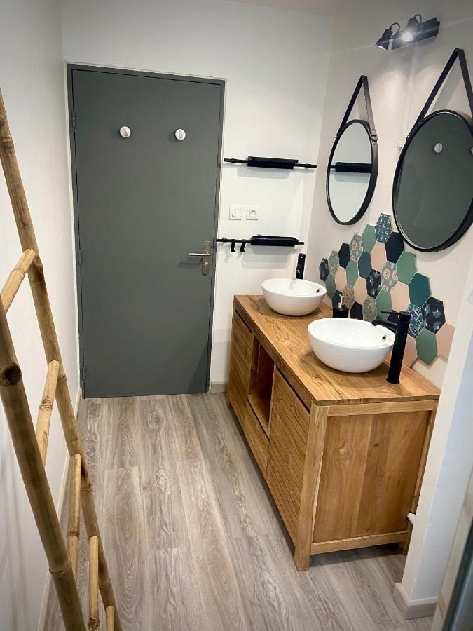 Le Bon'Appart Saint-Gilles Les Bains Extérieur photo