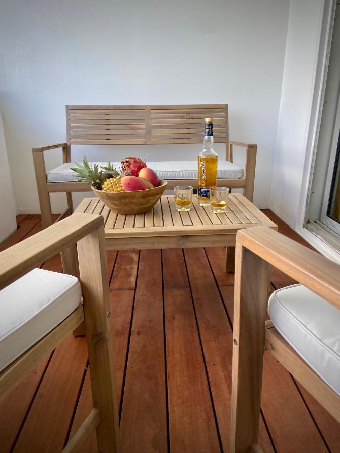 Le Bon'Appart Saint-Gilles Les Bains Extérieur photo